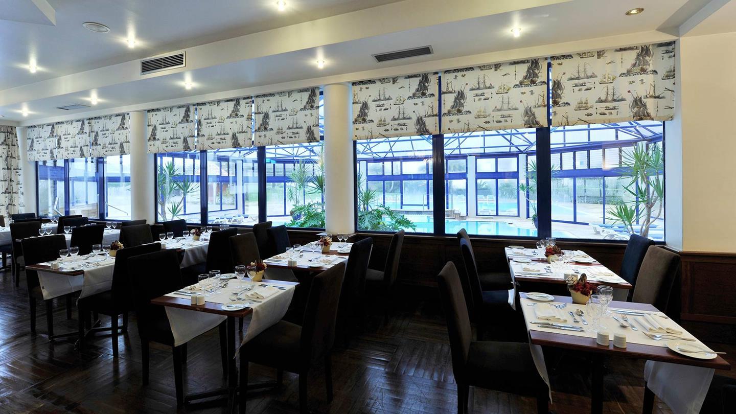Pestana Ocean & Conference Hotell 4*